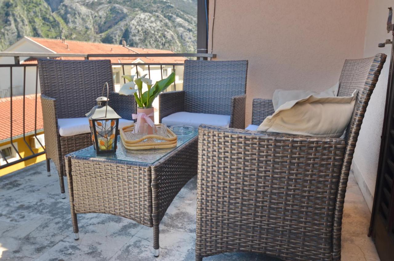 Apartments Andrija Kotor Bagian luar foto