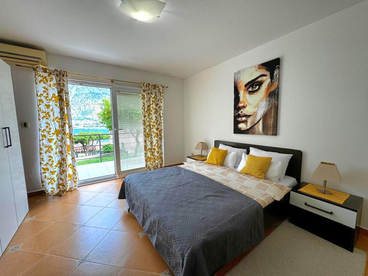 Apartments Andrija Kotor Bagian luar foto